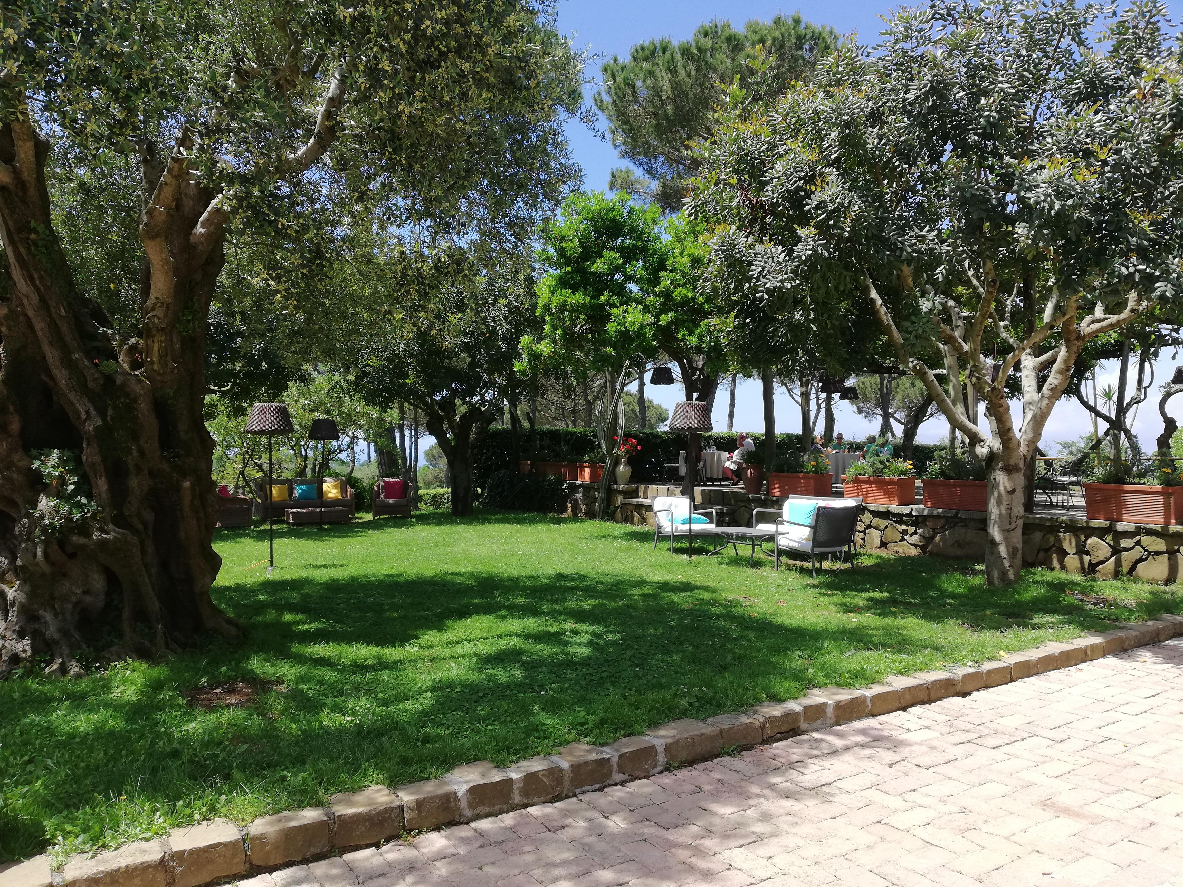 Hotel Oasi Olimpia Relais SantʼAgata sui Due Golfi Esterno foto