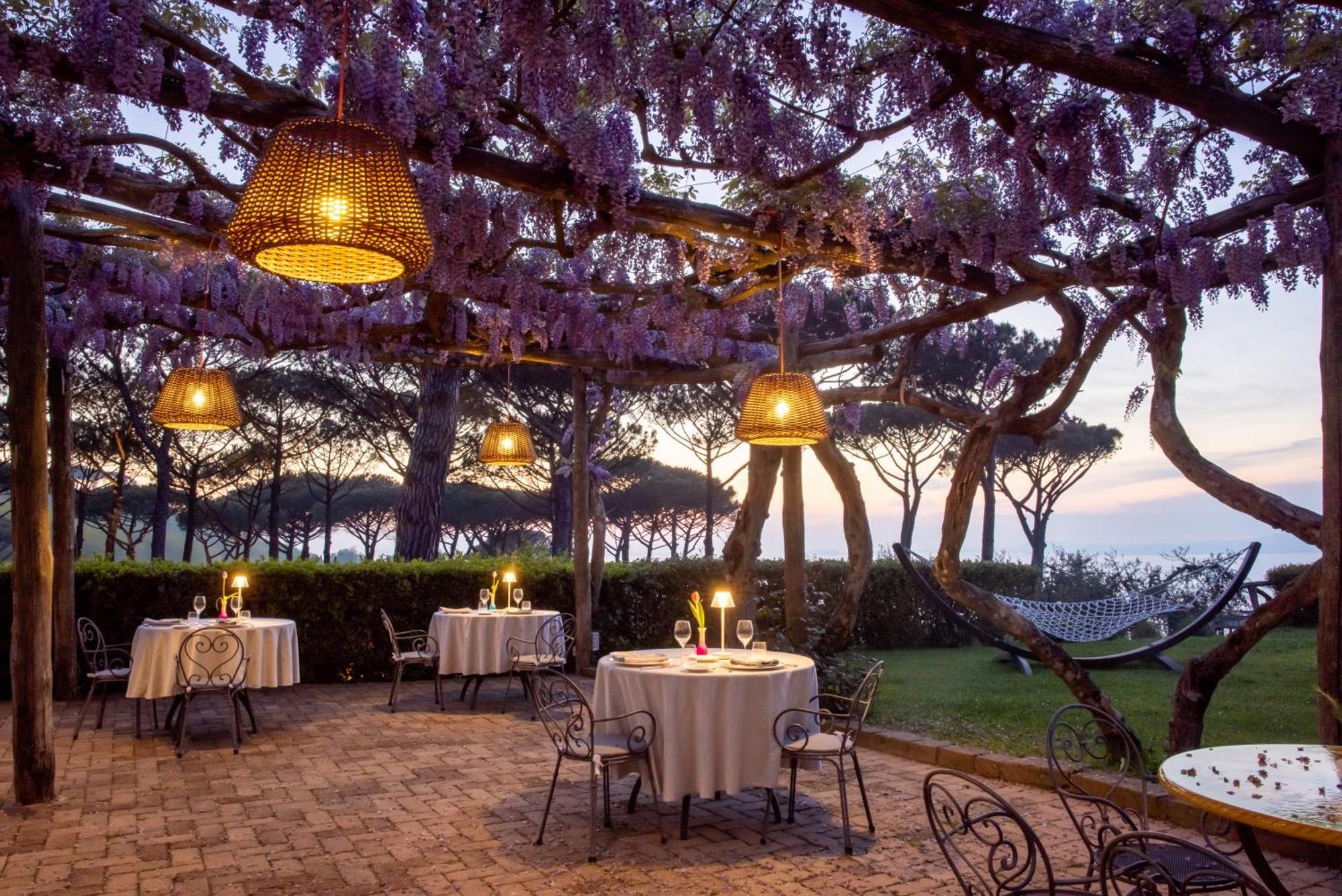 Hotel Oasi Olimpia Relais SantʼAgata sui Due Golfi Esterno foto