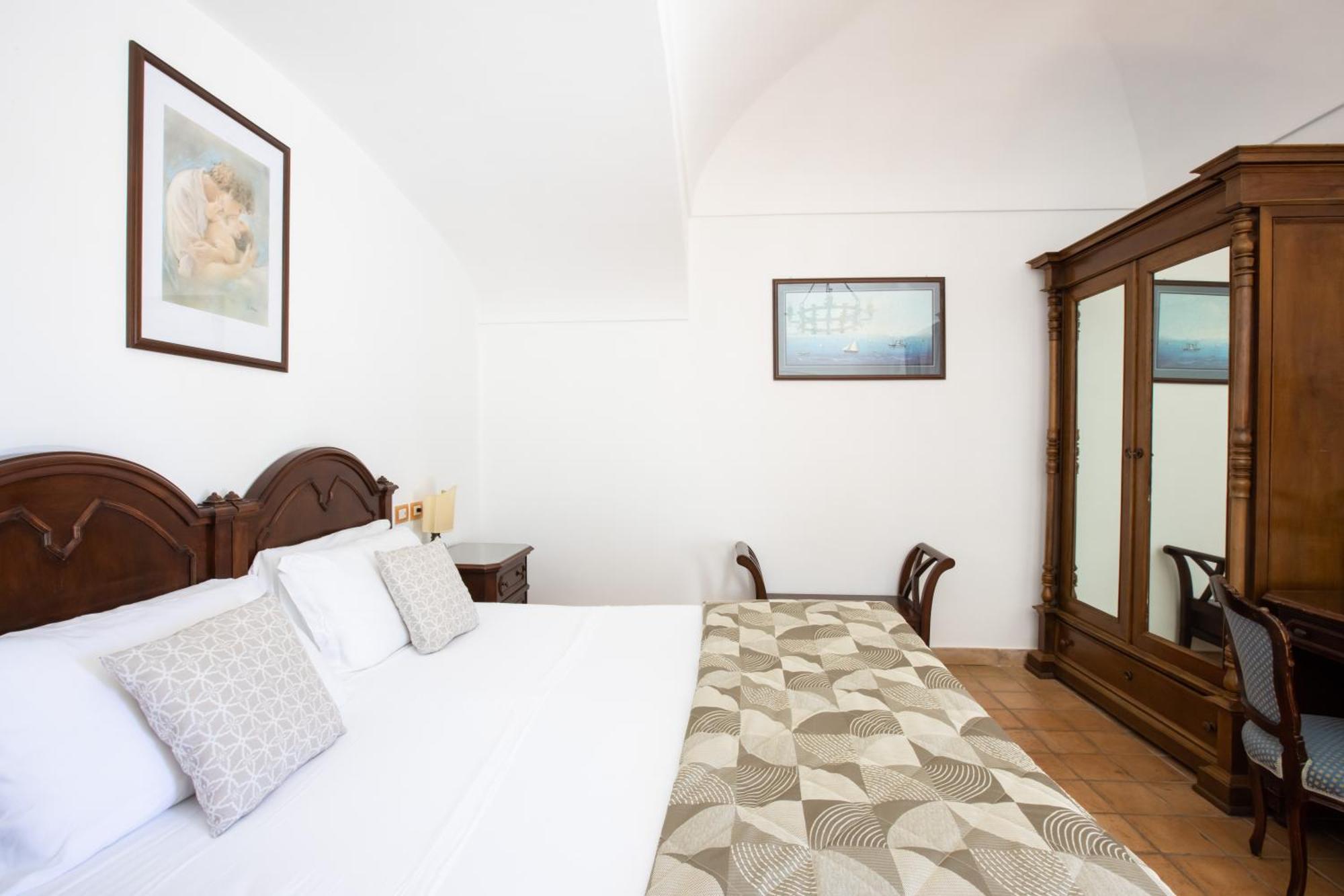 Hotel Oasi Olimpia Relais SantʼAgata sui Due Golfi Esterno foto